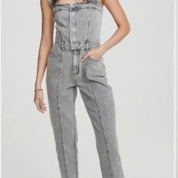 ASTR The Label Washed Denim Jumpsuit size S lightwash Casual Sleeveless - Picture 1 of 11